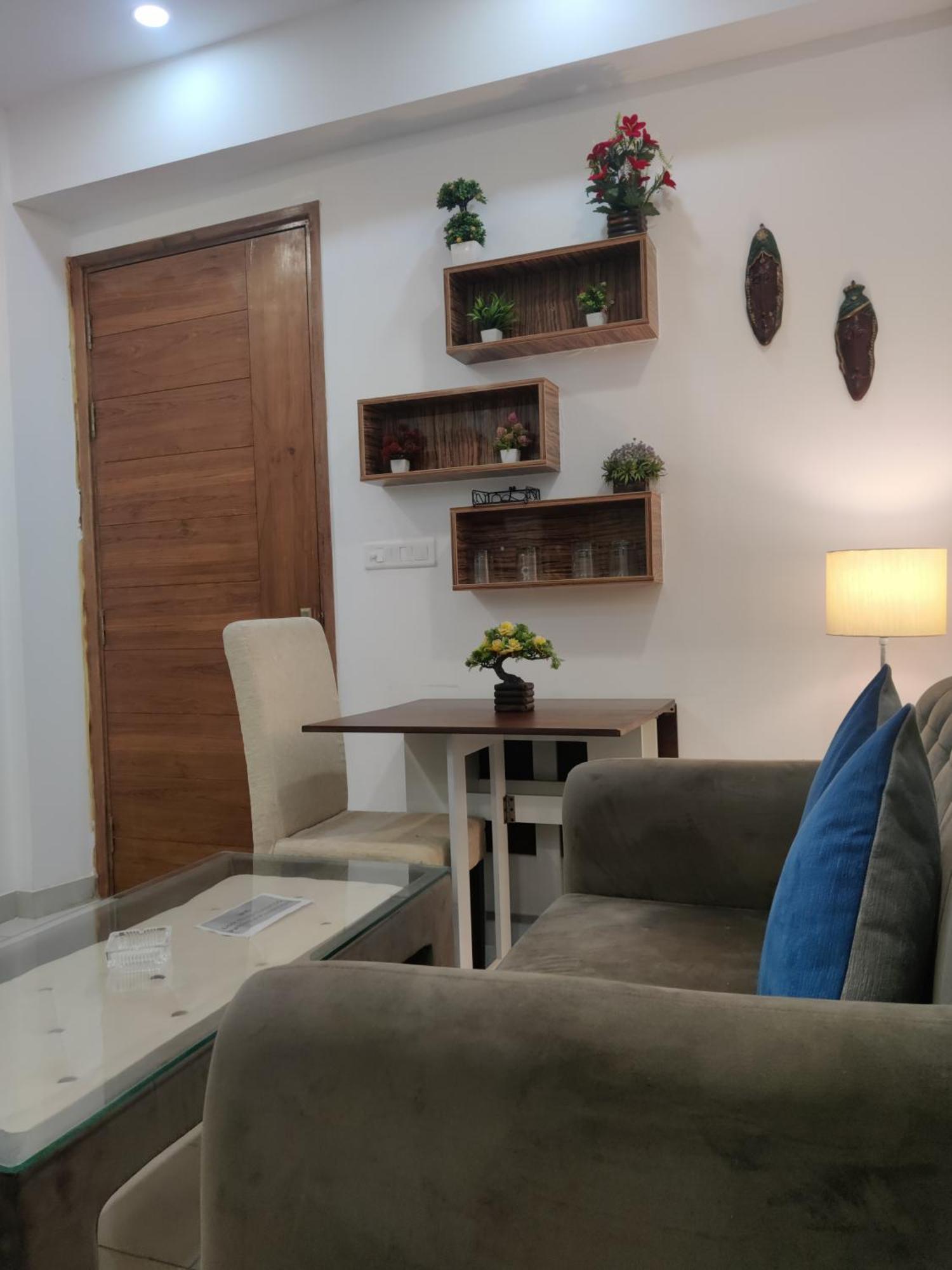 The Forest Stays-Luxury Studio Apartment In Noida Eksteriør billede