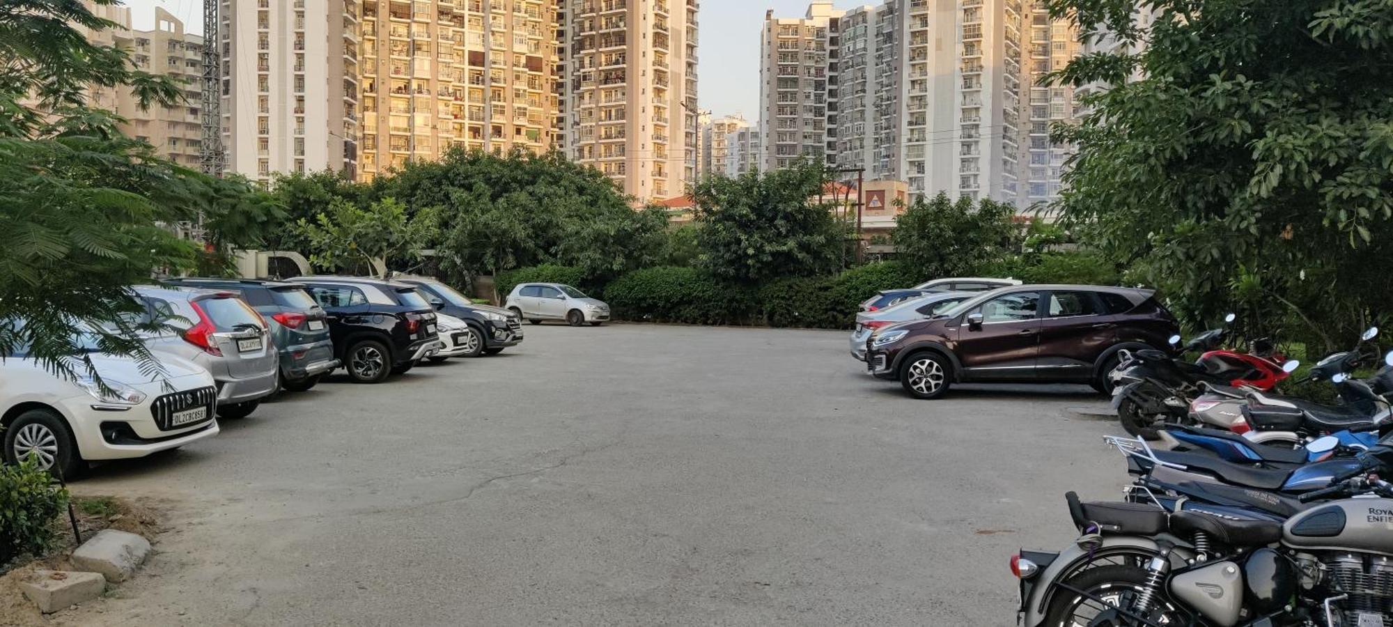 The Forest Stays-Luxury Studio Apartment In Noida Eksteriør billede